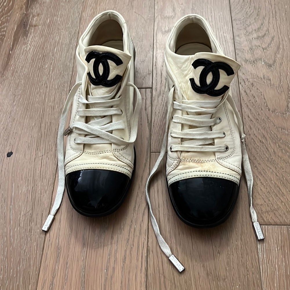 ✅Reserved for CruzMichelle ✅ Chanel Bicolor Leather Sneakers EU 41